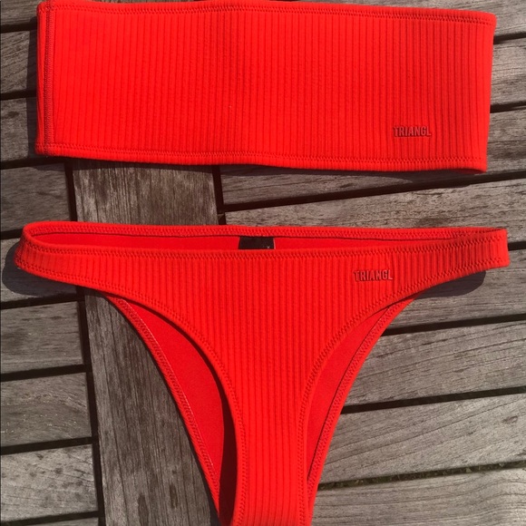 Triangl Twinnie Razz Bikini Set✨ SOLD - Picture 2 of 6